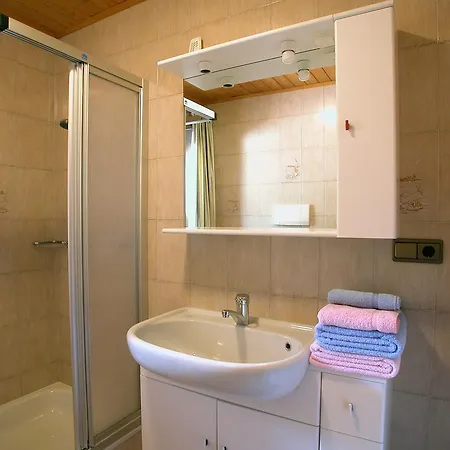 A Val Apartment *